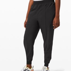 NEW •• Wanderer lulu jogger